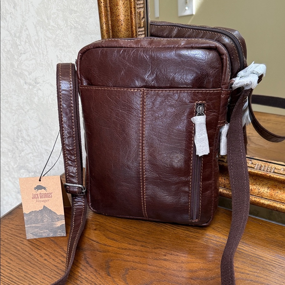 Men's/Unisex Jack George’s Brown Leather zippered Crossbody Bag w/Ft Zip Pocket. - Picture 9 of 15